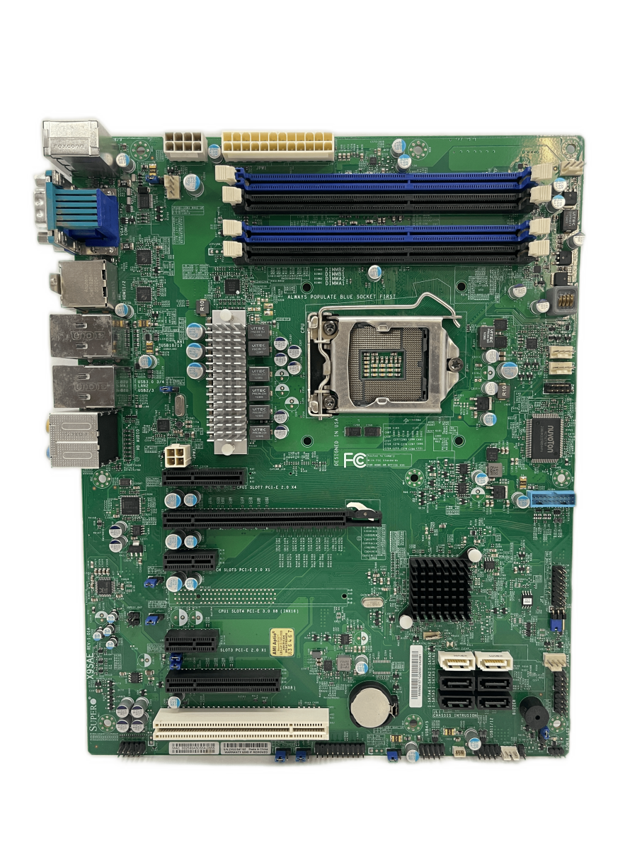 Supermicro X9SAE Intel C216 ATX Mainboard LGA 1155 H2 + I/O